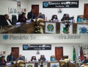 Câmara de Paulista analisa matérias e aprova projeto voltado à segurança escolar durante sessão ordinária