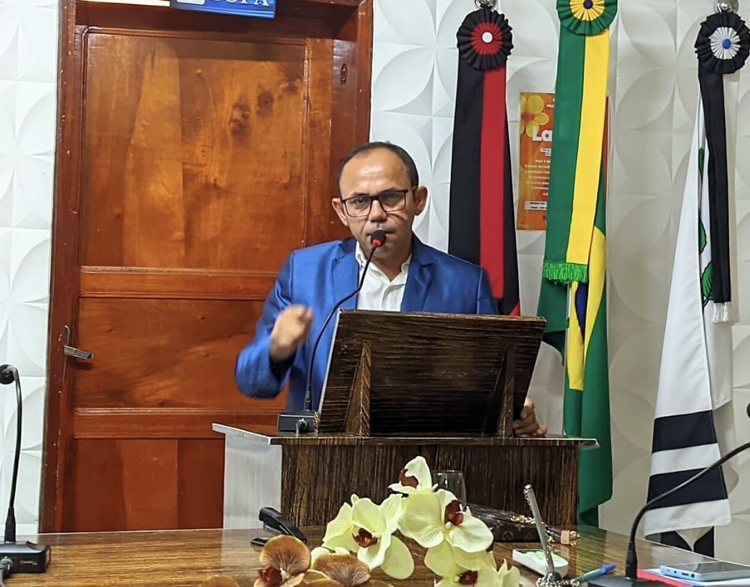 Flávio Redeiro destaca série de anúncios feitos pelo prefeito Lucas Pereira que contemplam a infraestrutura e a educação do município